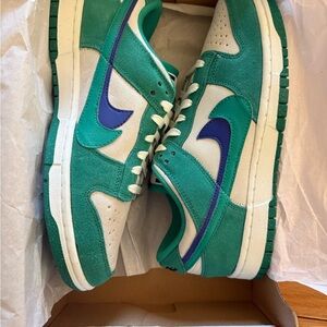 Brand New W Nike Dunk Low SE
